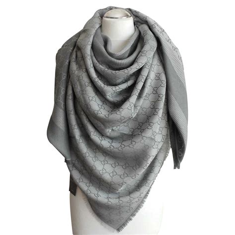 gucci grey wool scarf